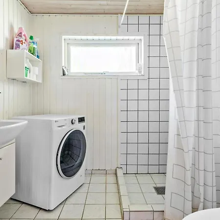 3 Bedroom Lovely In Nykobing Sj * Klint